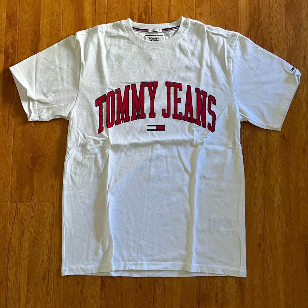TOMMY JEANS CLASSIC LOGO